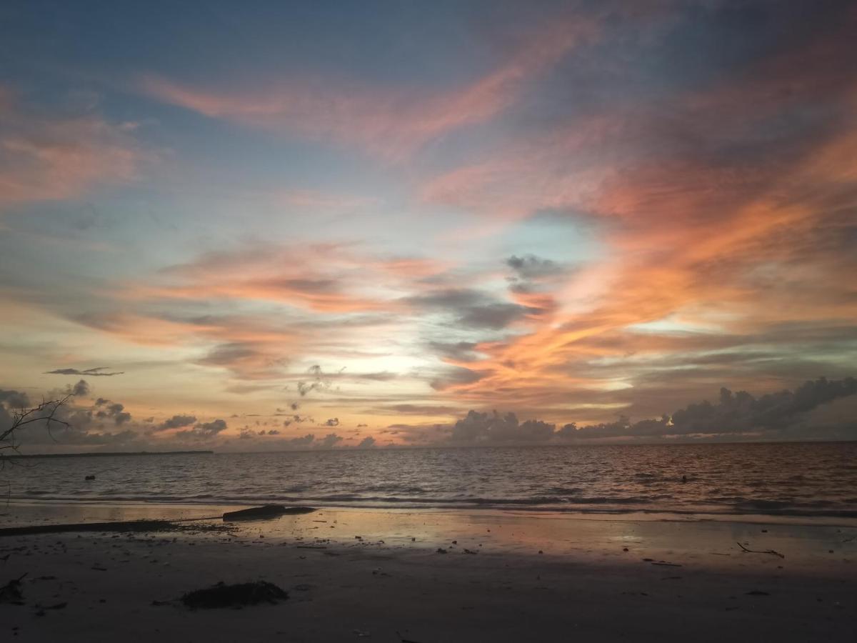 Tria Maria Cottage Ngurbloat Luaran gambar