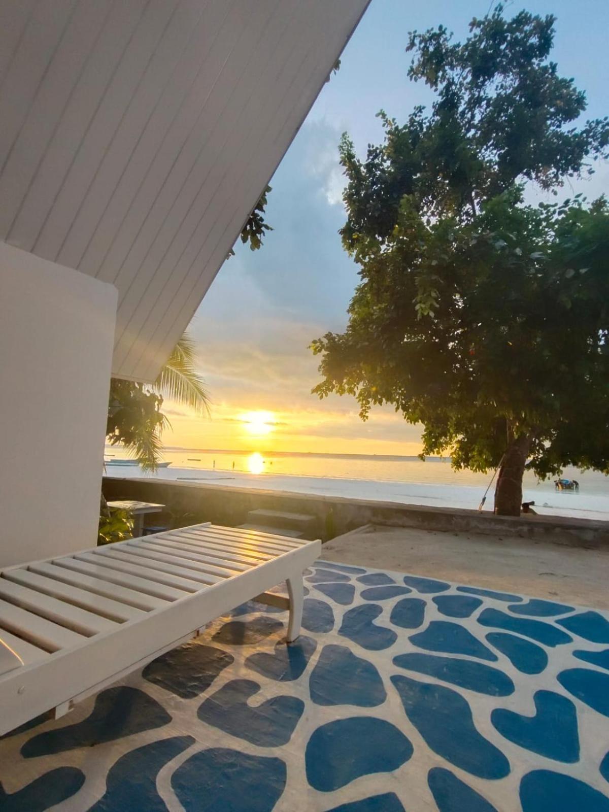 Tria Maria Cottage Ngurbloat Luaran gambar
